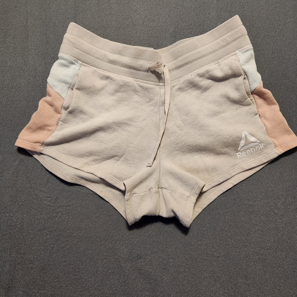 Reebok Size M Pink